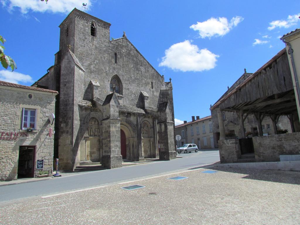 L'Ancien Hôtel de Ville Foussais Exterior foto